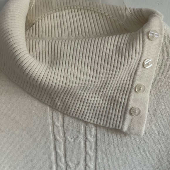 Vintage Mockneck Turtleneck Sweater Cream Acrylic Cashmere Like Cowl Size 12/14 - Picture 4 of 8